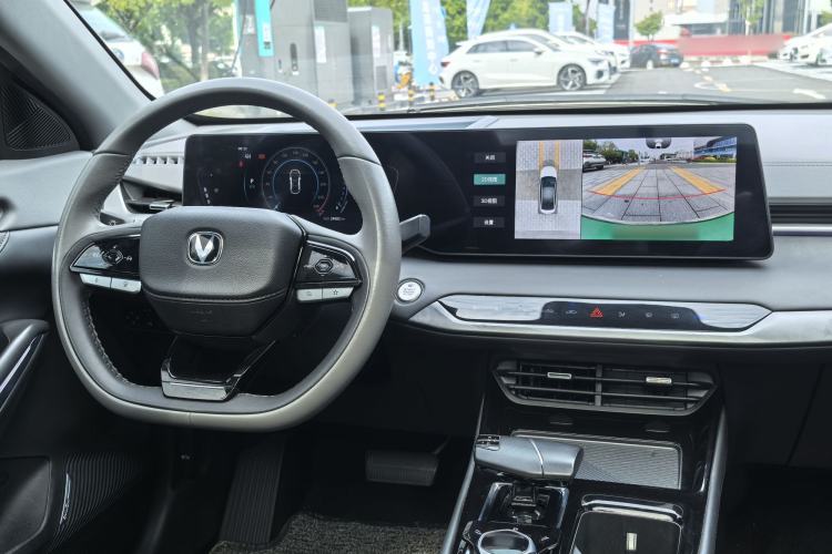 Used CHANGAN Ruicheng PLUS 2023 1.5T DCT Navigation Edition Interior 3