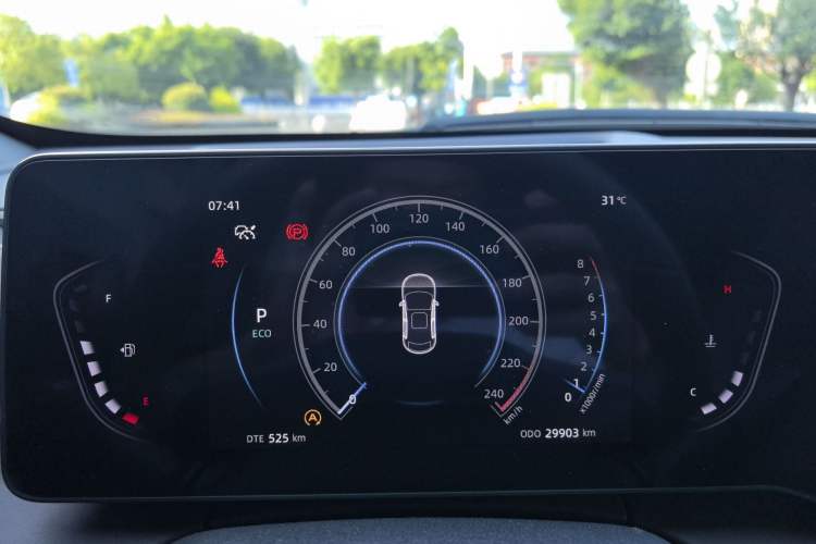 Used CHANGAN Ruicheng PLUS 2023 1.5T DCT Navigation Edition Odometer Close Up