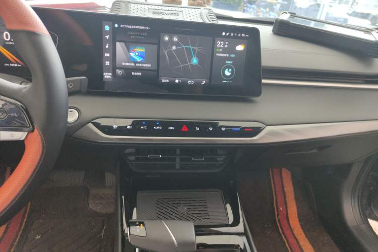 Used CHANGAN Ruicheng PLUS 2023 1.5T DCT Flagship Edition Audio And AC Panel