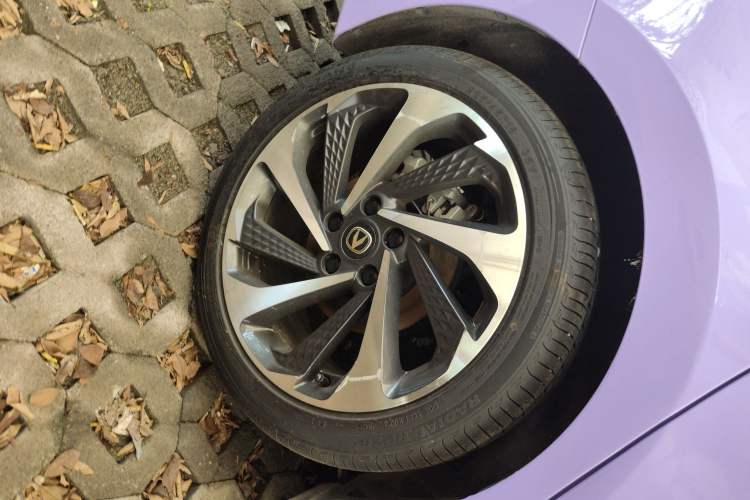 Used CHANGAN Ruicheng PLUS 2023 1.5T DCT Flagship Edition Right Rear Wheel Hub