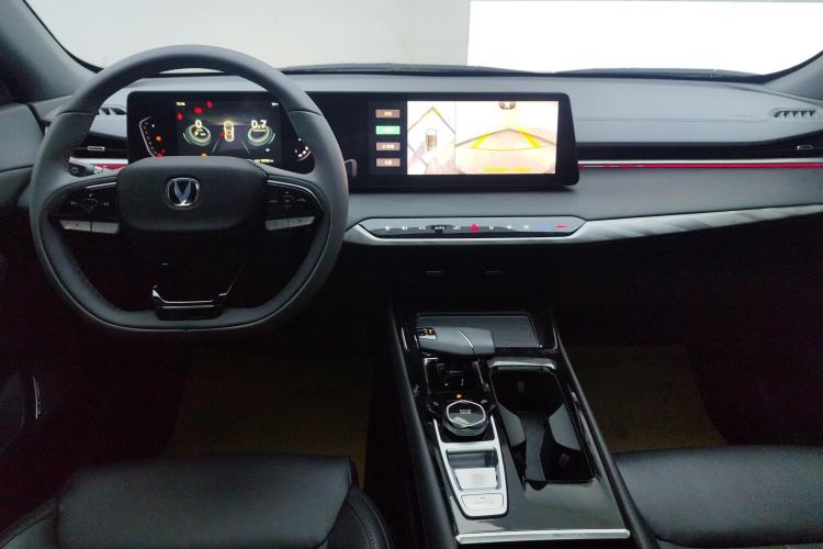 Used CHANGAN Ruicheng PLUS 2023 1.5T DCT Prestige Edition Center Console