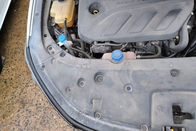 Used CHANGAN Ruicheng PLUS 2023 1.5T DCT Prestige Edition Engine Bay Right