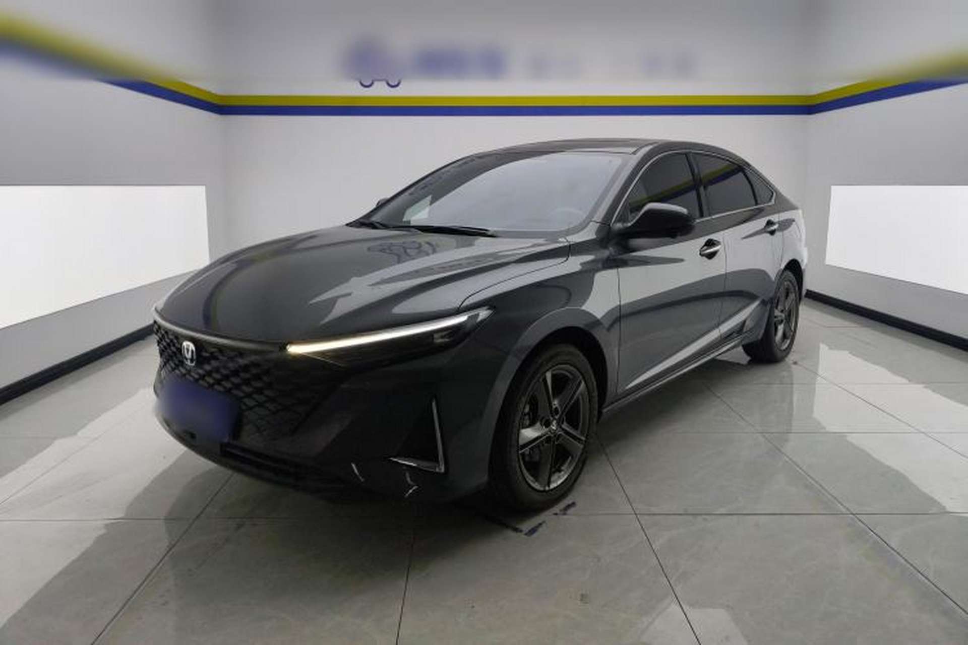 Used CHANGAN Ruicheng PLUS 2023 1.5T DCT Prestige Edition Front Left 45 Deg