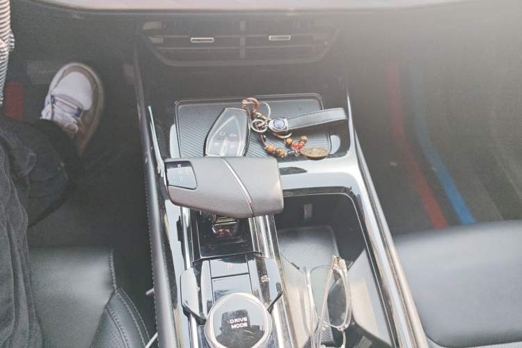Used CHANGAN Ruicheng PLUS 2023 1.5T DCT Navigation Edition Gear Lever