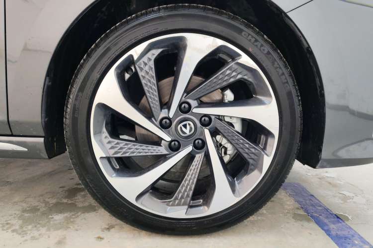 Used CHANGAN Ruicheng PLUS 2023 1.5T DCT Flagship Edition Left Front Wheel Hub