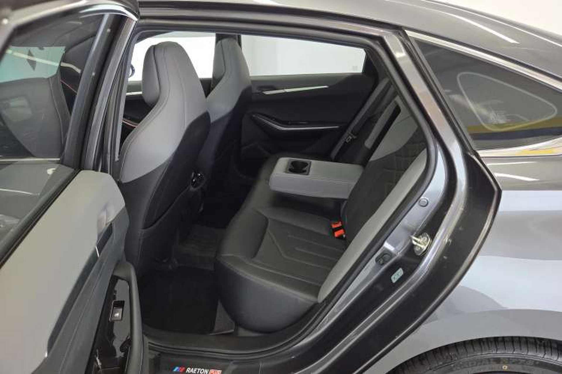 Used CHANGAN Ruicheng PLUS 2023 1.5T DCT Navigation Edition Right Rear Seat