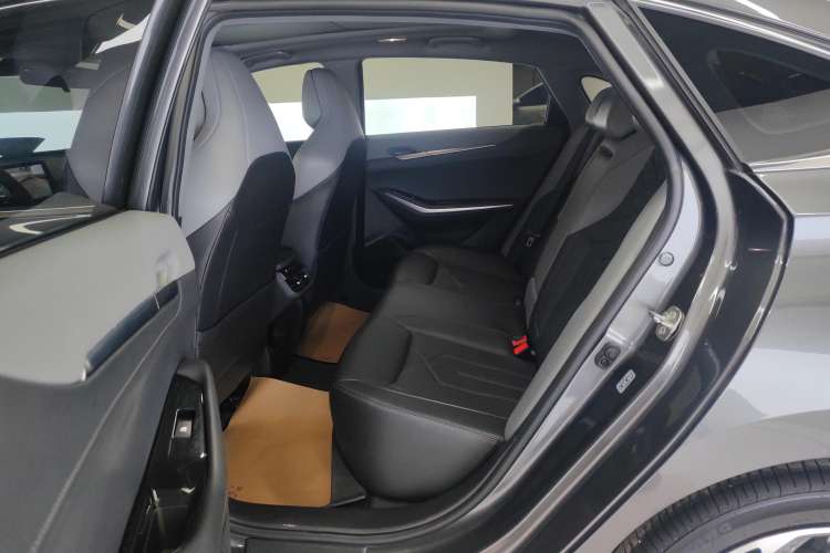 Used CHANGAN Ruicheng PLUS 2023 1.5T DCT Navigation Edition Right Rear Seat