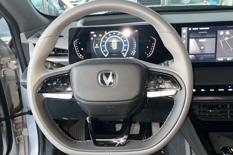 Used CHANGAN Ruicheng PLUS 2023 1.5T DCT Navigation Edition Steering Wheel