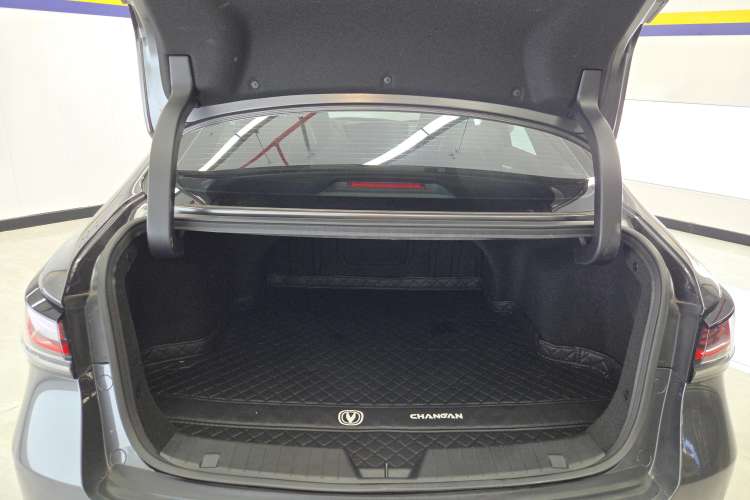 Used CHANGAN Ruicheng PLUS 2023 1.5T DCT Navigation Edition Trunk