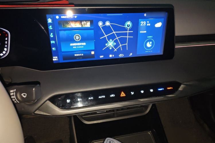 Used CHANGAN Ruicheng PLUS 2023 1.5T DCT Navigation Edition Audio And AC Panel