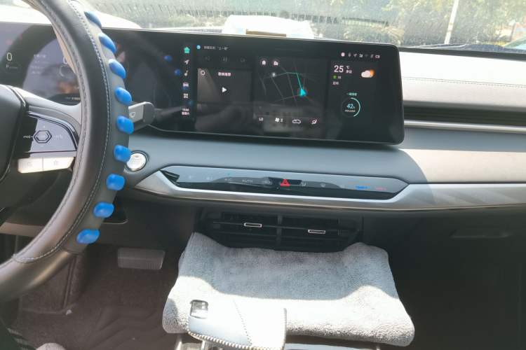 Used CHANGAN Ruicheng PLUS 2023 1.5T DCT Prestige Edition Audio And AC Panel