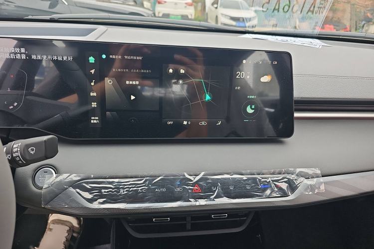 Used CHANGAN Ruicheng PLUS 2023 1.5T DCT Navigation Edition Audio And AC Panel