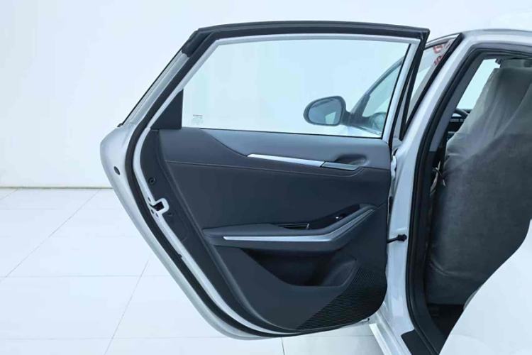Used CHANGAN Ruicheng PLUS 2023 1.5T DCT Navigation Edition Audio And AC Panel