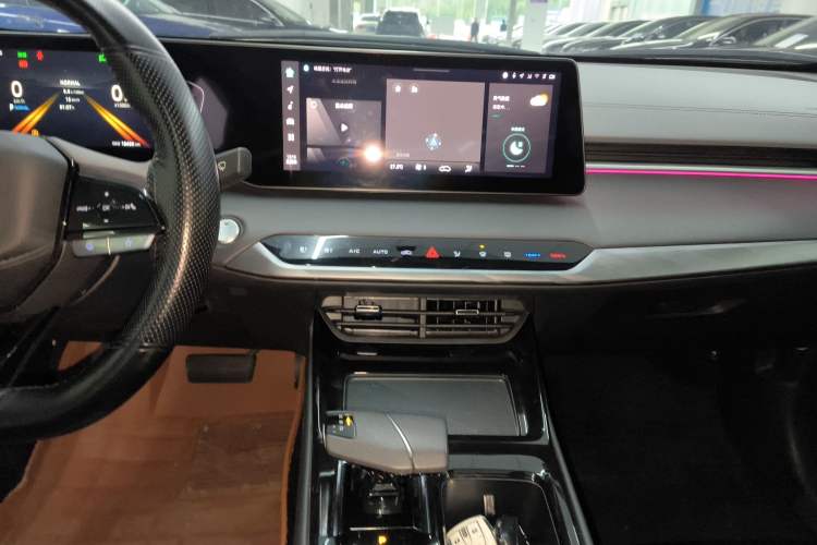 Used CHANGAN Ruicheng PLUS 2023 1.5T DCT Prestige Edition Audio And AC Panel
