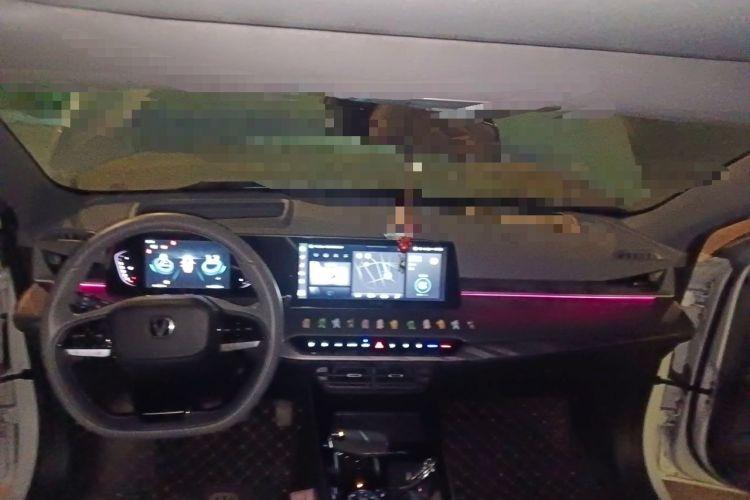 Used CHANGAN Ruicheng PLUS 2023 1.5T DCT Navigation Edition Center Console