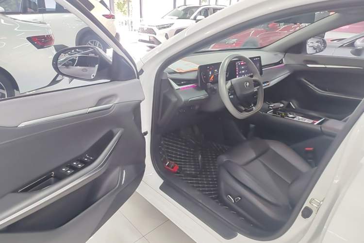 Used CHANGAN Ruicheng PLUS 2023 1.5T DCT Prestige Edition Driver Seat