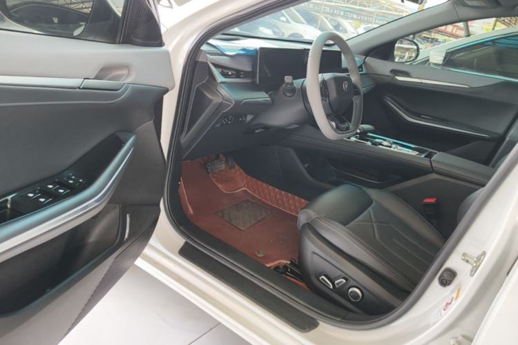 Used CHANGAN Ruicheng PLUS 2023 1.5T DCT Navigation Edition Driver Seat
