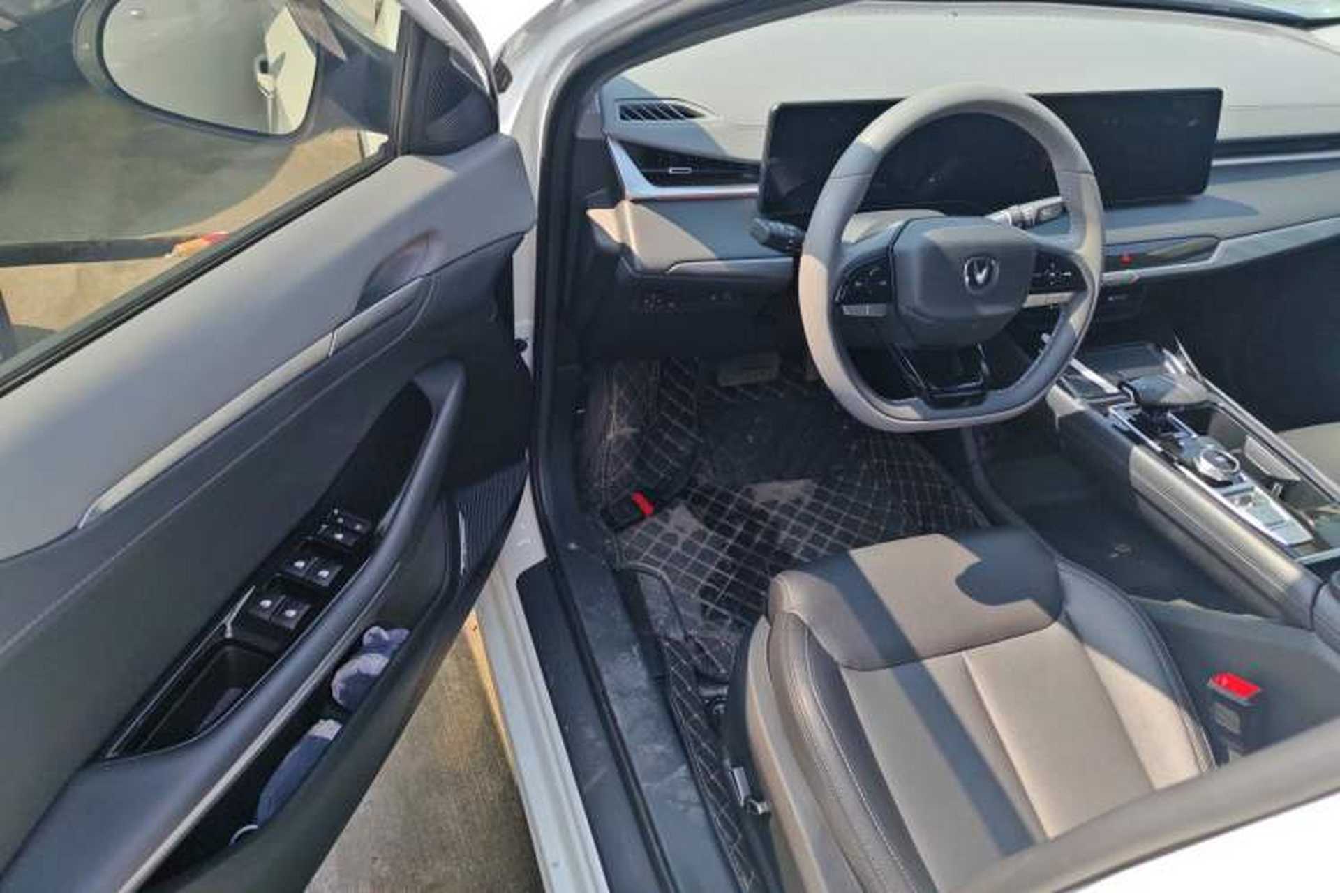Used CHANGAN Ruicheng PLUS 2023 1.5T DCT Prestige Edition Driver Seat