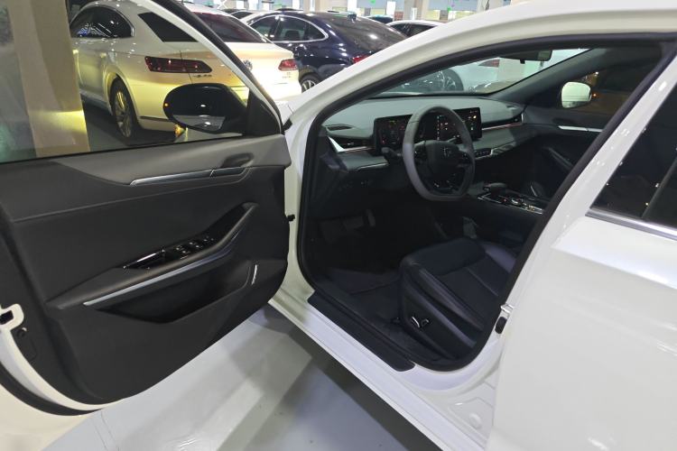 Used CHANGAN Ruicheng PLUS 2023 1.5T DCT Prestige Edition Driver Seat