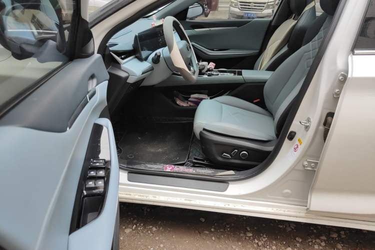 Used CHANGAN Ruicheng PLUS 2023 1.5T DCT Navigation Edition Driver Seat