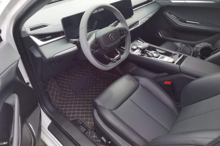 Used CHANGAN Ruicheng PLUS 2023 1.5T DCT Prestige Edition Driver Seat