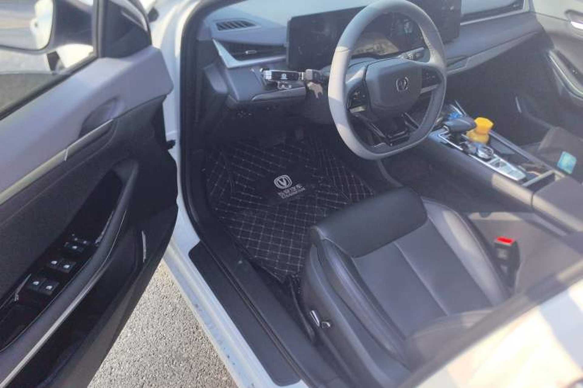 Used CHANGAN Ruicheng PLUS 2023 1.5T DCT Prestige Edition Driver Seat