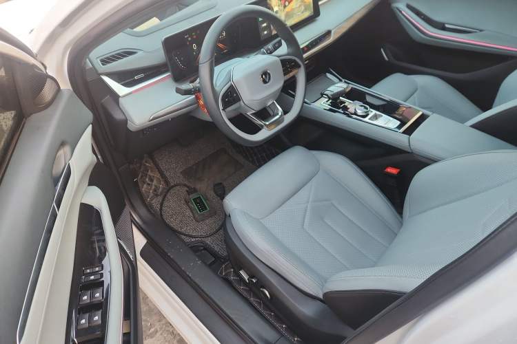 Used CHANGAN Ruicheng PLUS 2023 1.5T DCT Navigation Edition Driver Seat