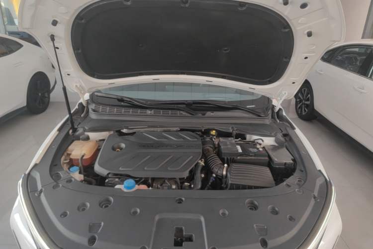 Used CHANGAN Ruicheng PLUS 2023 1.5T DCT Navigation Edition Engine Bay