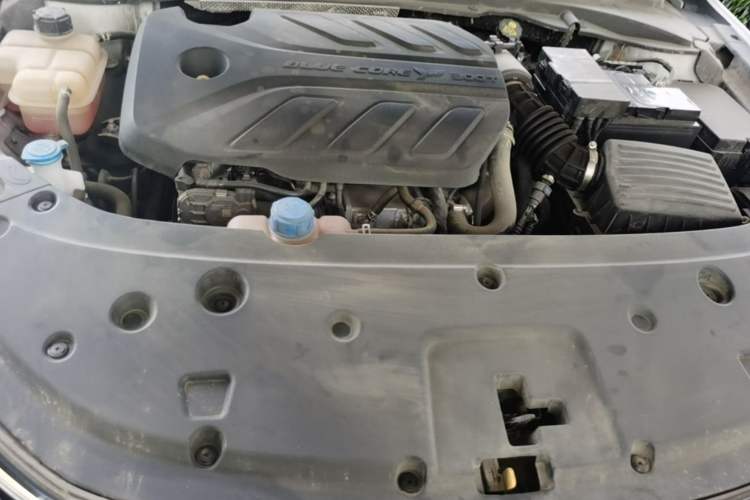 Used CHANGAN Ruicheng PLUS 2023 1.5T DCT Prestige Edition Engine Bay
