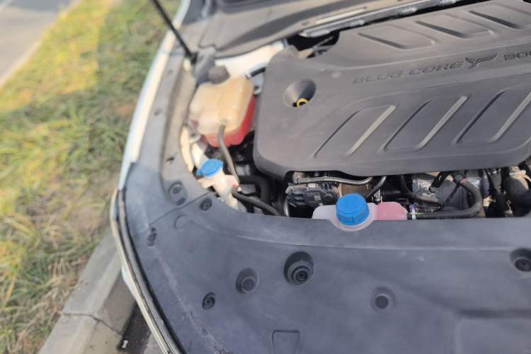 Used CHANGAN Ruicheng PLUS 2023 1.5T DCT Prestige Edition Engine Bay Right