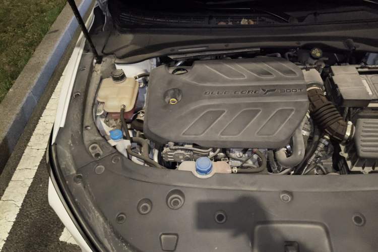 Used CHANGAN Ruicheng PLUS 2023 1.5T DCT Navigation Edition Engine Bay Right
