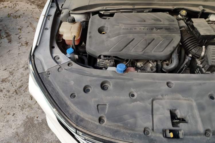 Used CHANGAN Ruicheng PLUS 2023 1.5T DCT Prestige Edition Engine Bay Right