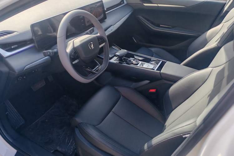 Used CHANGAN Ruicheng PLUS 2023 1.5T DCT Prestige Edition Exterior 3