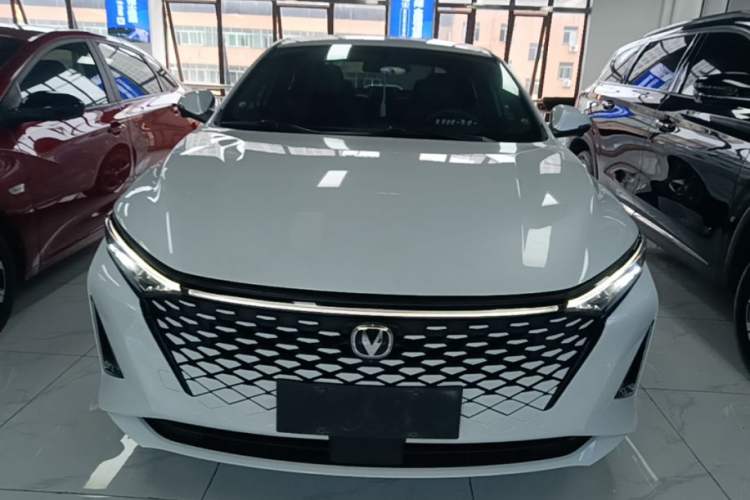 Used CHANGAN Ruicheng PLUS 2023 1.5T DCT Prestige Edition Front