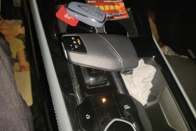 Used CHANGAN Ruicheng PLUS 2023 1.5T DCT Lingyue Trim Gear Lever