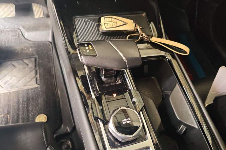 Used CHANGAN Ruicheng PLUS 2023 1.5T DCT Prestige Edition Gear Lever