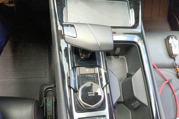 Used CHANGAN Ruicheng PLUS 2023 1.5T DCT Lingyue Trim Gear Lever