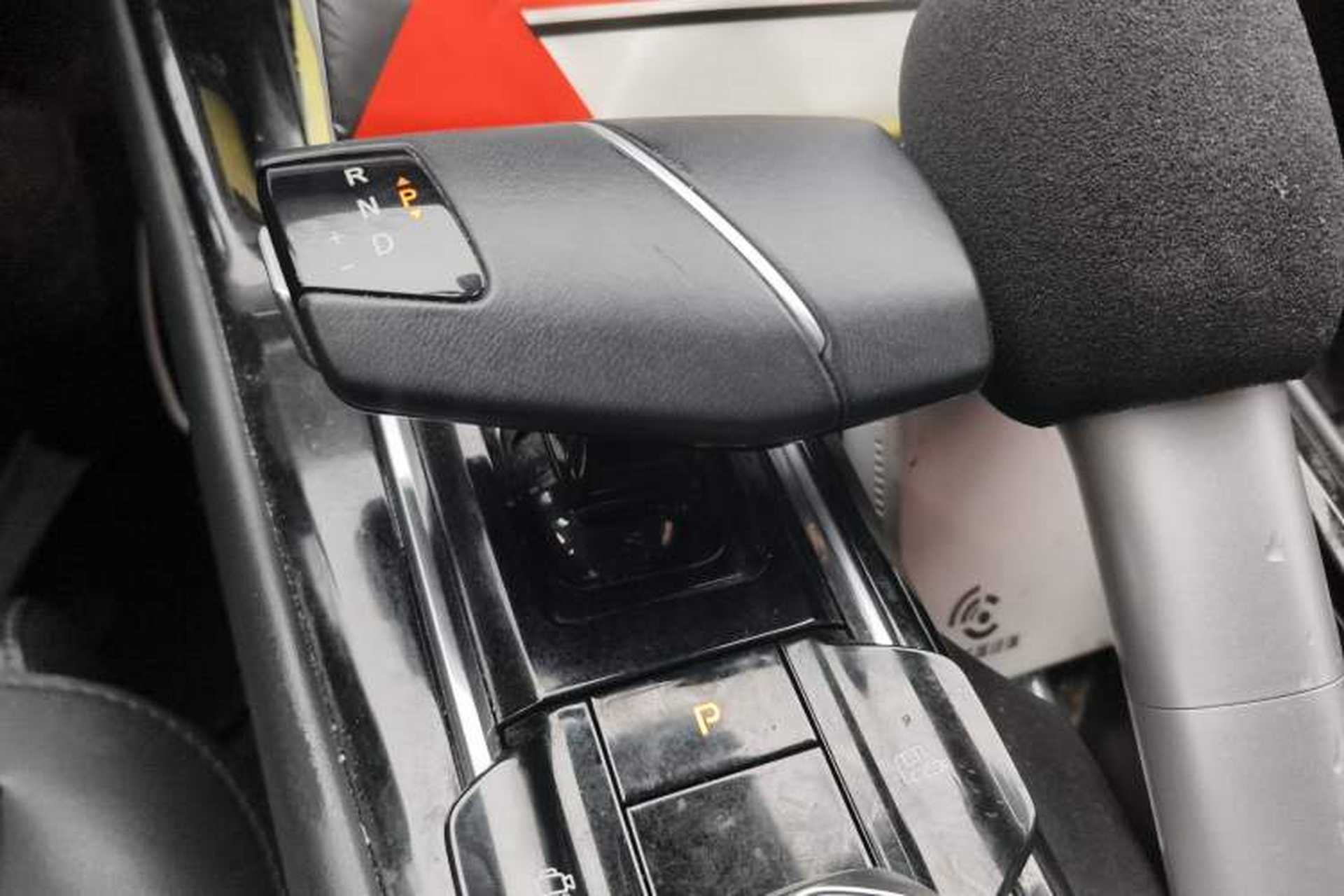 Used CHANGAN Ruicheng PLUS 2023 1.5T DCT Navigation Edition Gear Lever