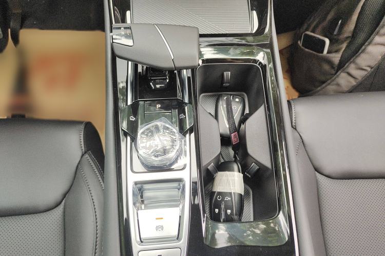 Used CHANGAN Ruicheng PLUS 2023 1.5T DCT Prestige Edition Gear Lever