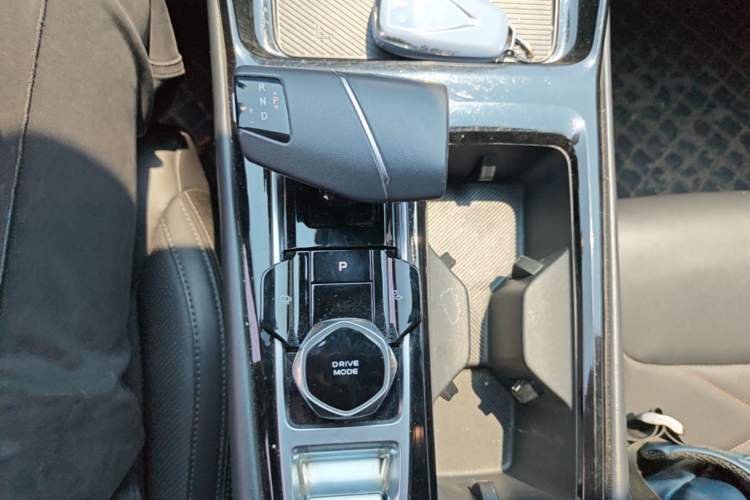 Used CHANGAN Ruicheng PLUS 2023 1.5T DCT Navigation Edition Gear Lever