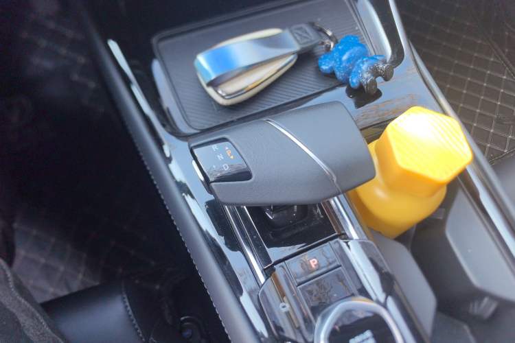 Used CHANGAN Ruicheng PLUS 2023 1.5T DCT Prestige Edition Gear Lever