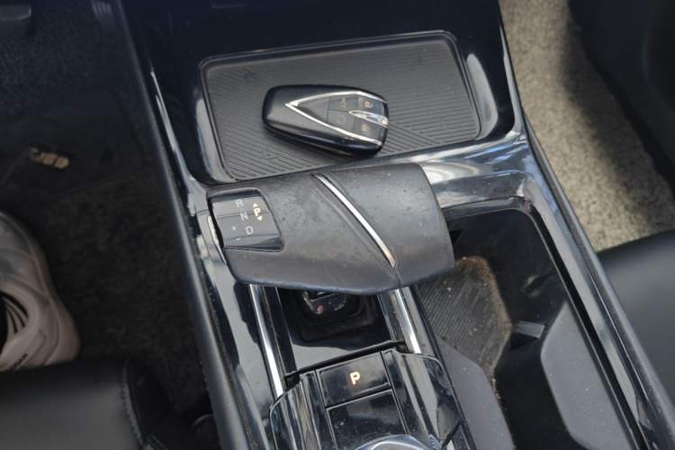 Used CHANGAN Ruicheng PLUS 2023 1.5T DCT Luxury Version Gear Lever