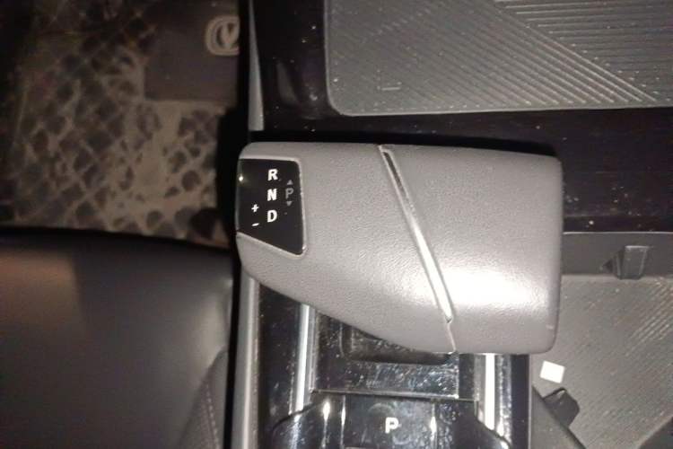 Used CHANGAN Ruicheng PLUS 2023 1.5T DCT Navigation Edition Gear Lever