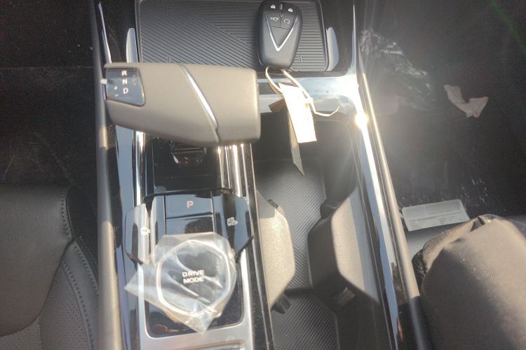 Used CHANGAN Ruicheng PLUS 2023 1.5T DCT Navigation Edition Gear Lever