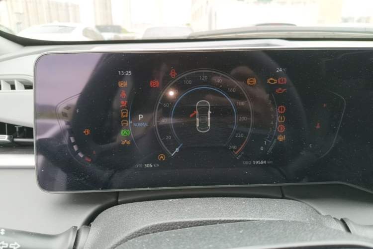 Used CHANGAN Ruicheng PLUS 2023 1.5T DCT Navigation Edition Instrument Cluster