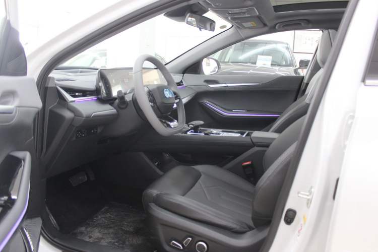 Used CHANGAN Ruicheng PLUS 2023 1.5T DCT Navigation Edition Interior 1