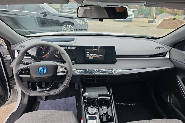 Used CHANGAN Ruicheng PLUS 2023 1.5T DCT Navigation Edition Interior 2