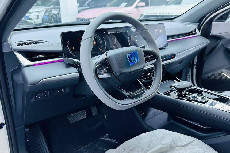 Used CHANGAN Ruicheng PLUS 2023 1.5T DCT Prestige Edition Interior 2