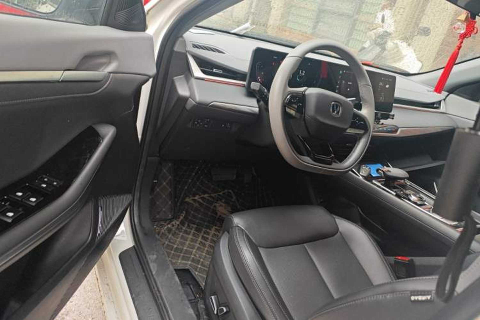 Used CHANGAN Ruicheng PLUS 2023 1.5T DCT Prestige Edition Interior 3