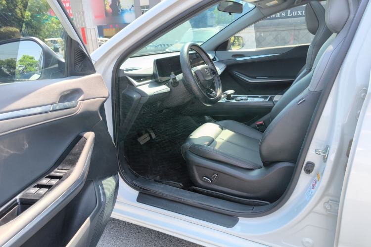 Used CHANGAN Ruicheng PLUS 2023 1.5T DCT Prestige Edition Interior 3